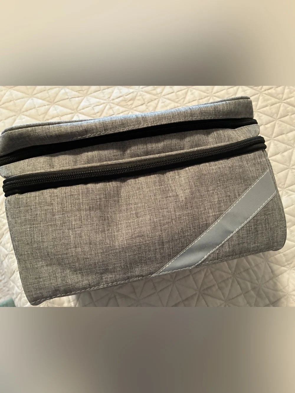 Toiletry Bag Travel Personal Carry Duffel Medicine Unisex NEW Gray Zippers Extra